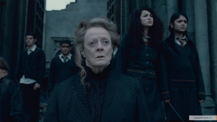 kinopoisk.ru-Harry-Potter-and-the-Deathly-Hallows_3A-Part-2-1623454 (700x393, 45Kb)
