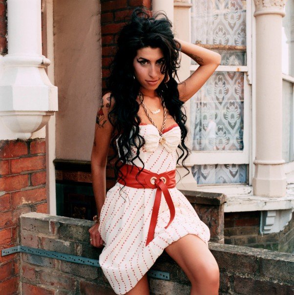 Умерла британская певица Эми Уайнхаус (Amy Winehouse)/2822077_amy_winehouse031 (602x604, 89Kb)