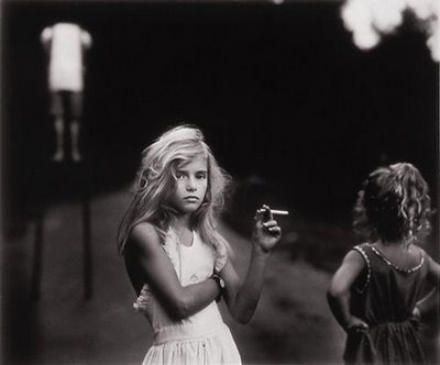 sally-mann-candy-cigarette-sally-mann (400x332, 16Kb)