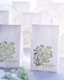 a99938_spr03_paperbagfavors_l (225x281, 17Kb)