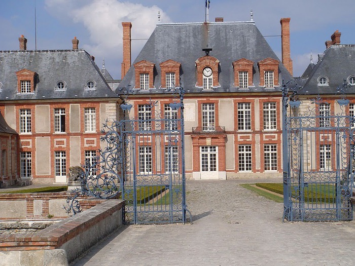 Замок Бретей / Chateau de Breteuil - в гостях у Шарля Пеpро 56281