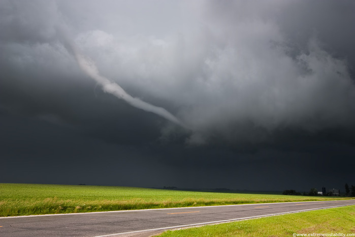 Iowa Funnel Cloud (700x466, 53Kb)