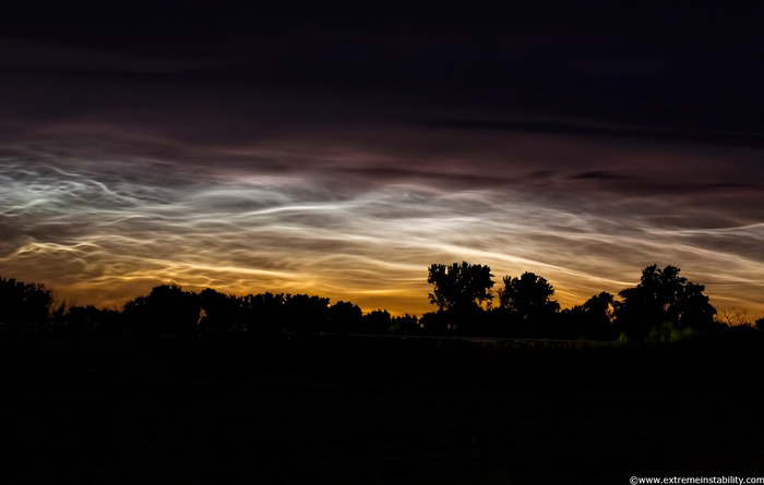 Noctilucent Clouds (700x445, 47Kb)