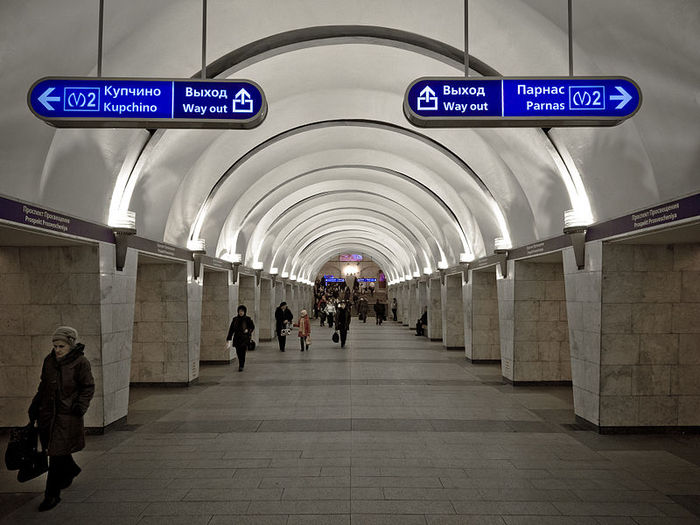 800px-Metro_SPB_Line2_Prospekt_Prosvescheniya (700x525, 68Kb)
