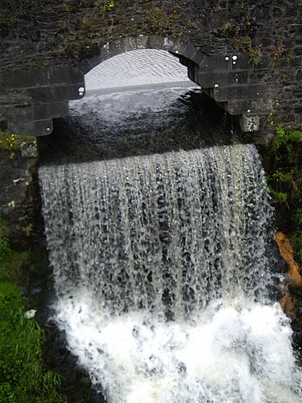 Фужер (Fougeres) — старинный город-крепость с 13 башнями в Бретани 74741