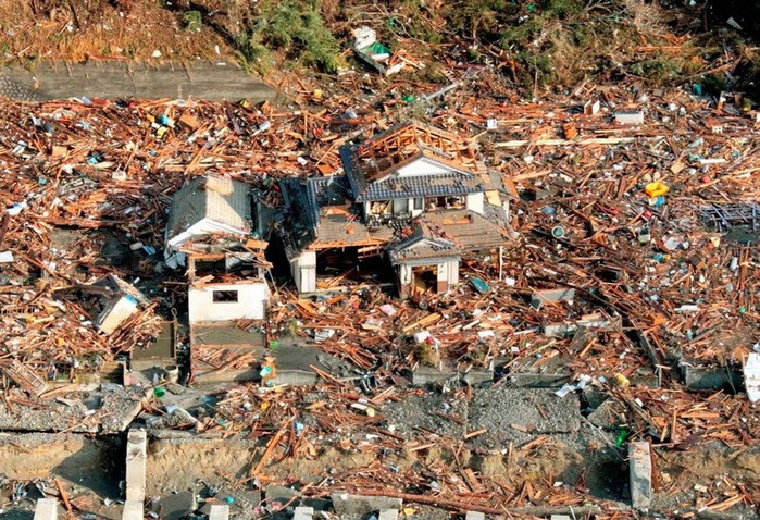 На что похож Апокалипсис - землетрясение и цунами в японии 24817