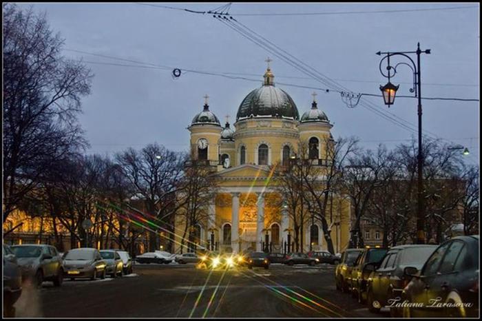 Что особенного в облике некоторых петербургских храмов