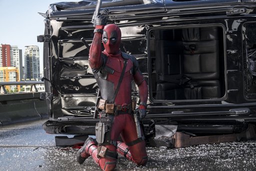 2447c464a8e03a72_deadpool-DF-09705R_rgb.xxxlarge_2x (512x341, 51Kb)
