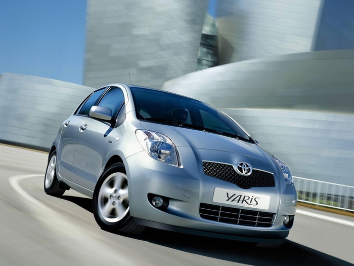 toyota_yaris_2503 (700x525, 206Kb)