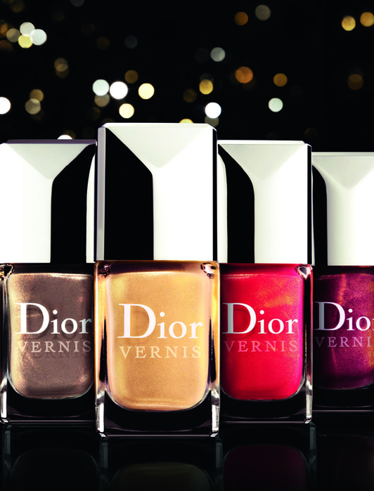 Dior Holiday 2011-2012 Collection: Les Rouges Or/3388503_Dior_Holiday_2011_Collection_Les_Rouges_Or_4 (532x700, 528Kb)