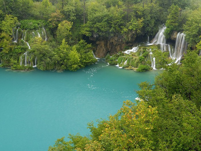 Plitvice Lakes National Park Croatia (700x525, 129Kb)