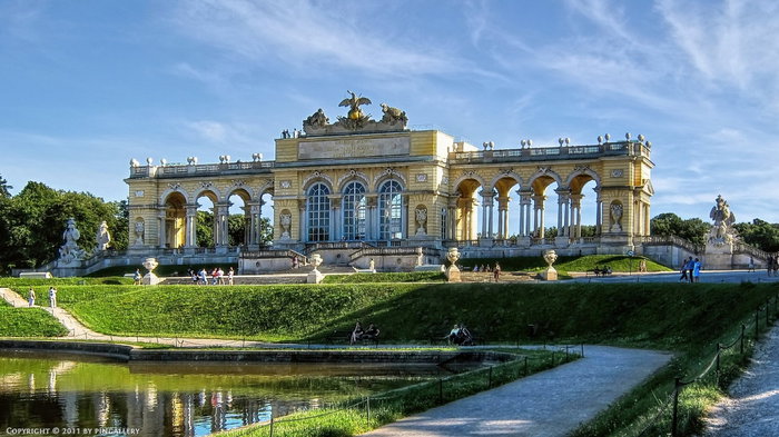 gloriette_castle_schoenbrunn_1_by_pingallery-d46zm9i (700x393, 82Kb)