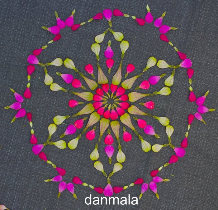 Данмала - мандала из цветов