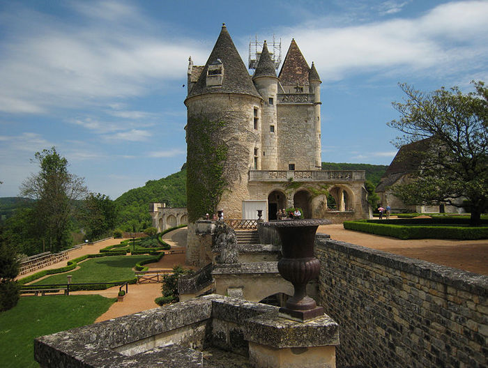 замок в Миланде (Chateau des Milandes). 22093