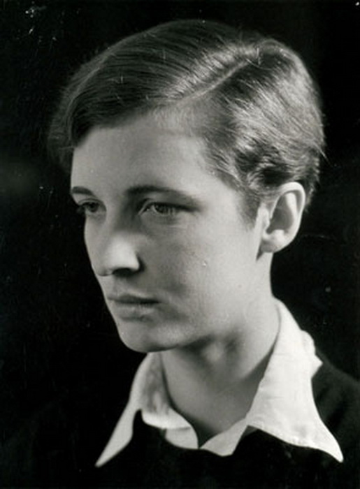 Annemarie Schwarzenbach (515x700, 78Kb)