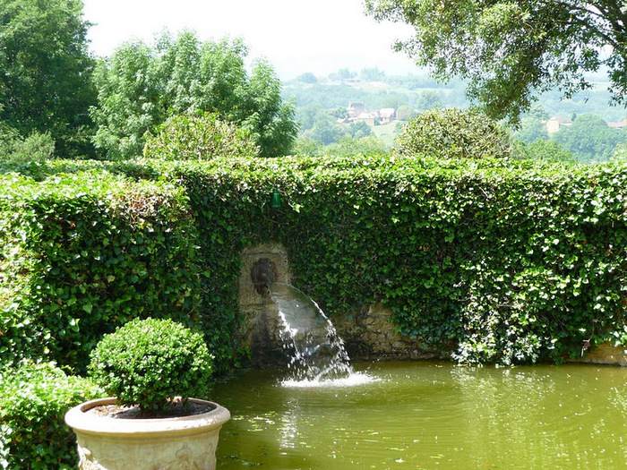 Сады поместья Эриньяк /Les Jardins du Manoir D'Eyrignac 85770