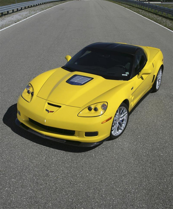 2011-Chevy-Corvette-ZR1-Coupe-Image-4-800 (580x700, 146Kb)