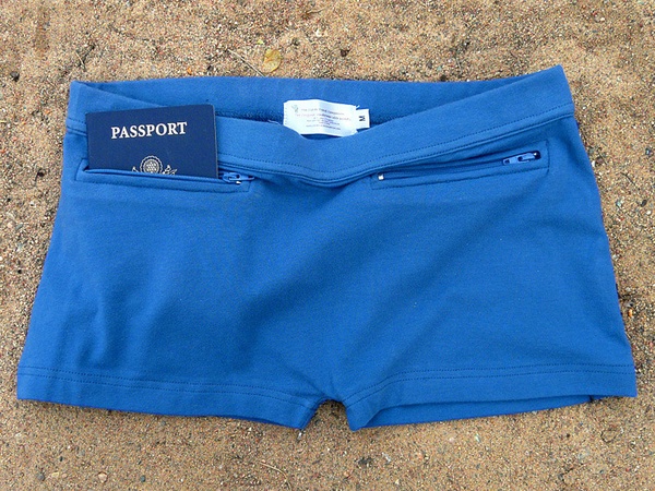 http://img1.liveinternet.ru/images/attach/c/4/80/526/80526509_pants_with_pockets_3.jpg