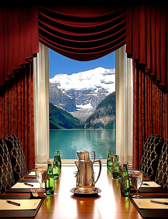 Где и как встречать новый год - канадский отель Fairmont Chateau Lake Louise