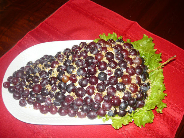Салат гроздь винограда фото