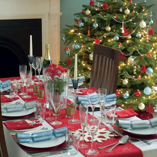 christmas-tree-decorations-table (550x550, 78Kb)
