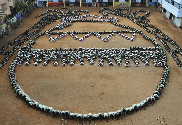 Празднование Понгал фестиваля в Ченнаи, Индия, 12 января 2012 года