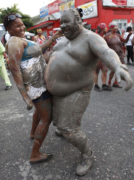 Карнавал в Тринидад (Trinidad Carnival), Испания, 20 февраля 2012 года