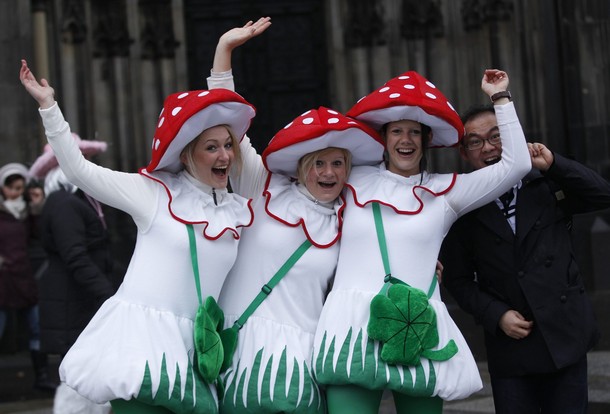 Карнавал женщин (Women's Carnival) в Кёльне, Германия, 16 февраля 2012 года