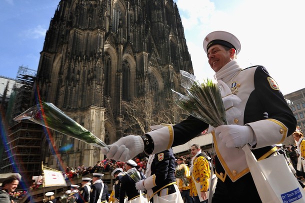 Парад роз в Кёльне (Rose Monday parade in Cologne), Германия, 20 февраля 2012 года.