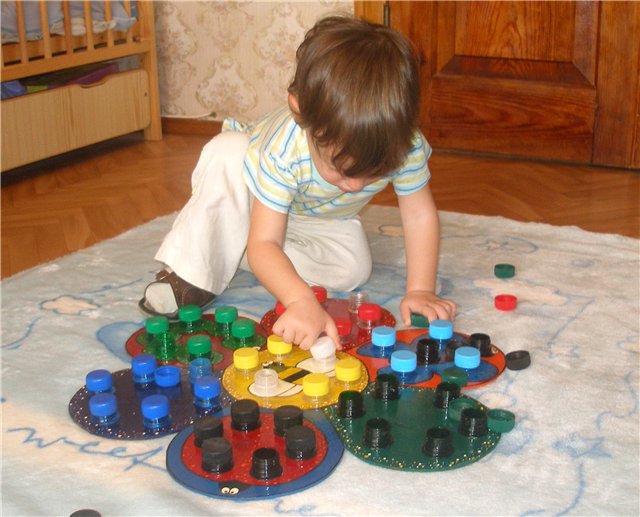 Развивающие игры своими руками (для детей 3-4 лет)