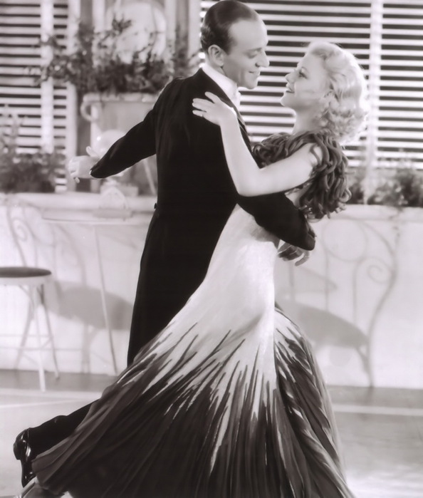 Fred Astaire y Ginger Rogers (594x700, 92Kb)