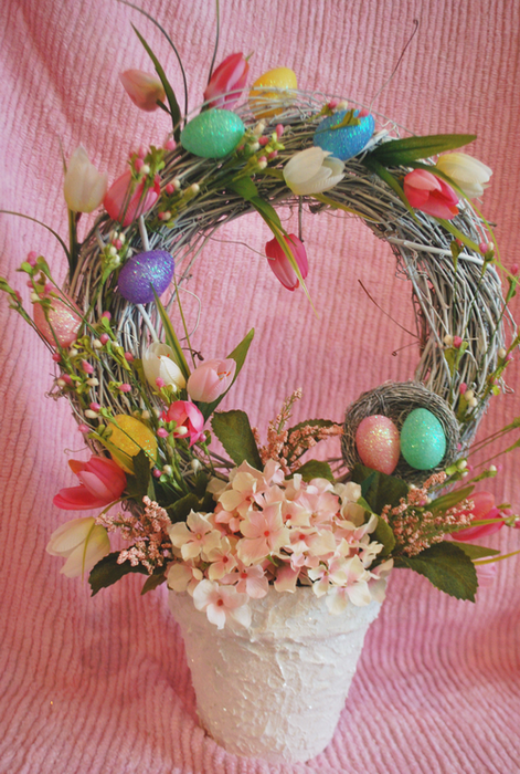 Easter Wreath Topiary- Witth tulips and eggs (471x700, 610Kb)