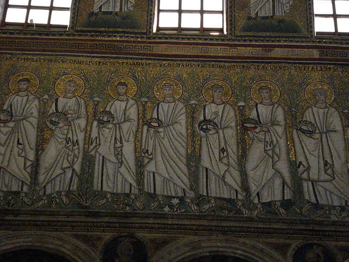 800px-Martyrs'_procession-2 (700x525, 96Kb)
