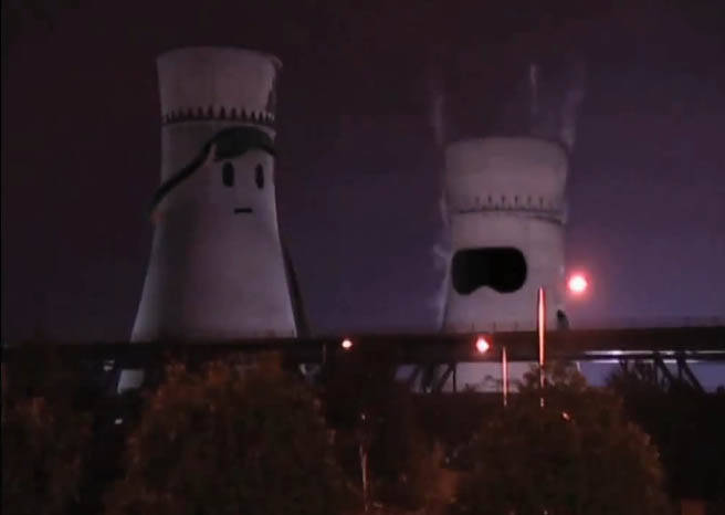 3925073_Collapsing_Cooling_Towers_03thumb656x466204575 (656x466, 32Kb)