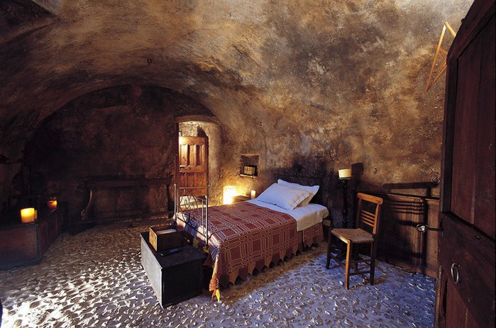 Итальянский эко-отель Albergo Diffuso Santo Stefano di Sessanio 2 (700x463, 110Kb)