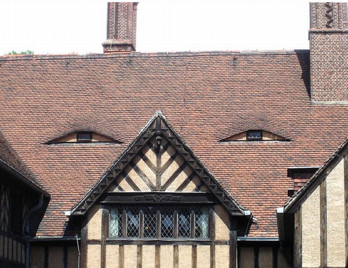 1302609621_buildings_that_look_like_faces_65 (700x539, 103Kb)