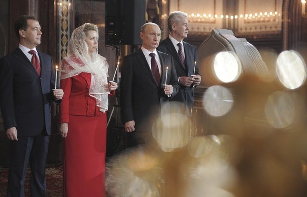 Пасхальная служба в Храме Христа Спасителя, Москва, 15 апреля 2012 года