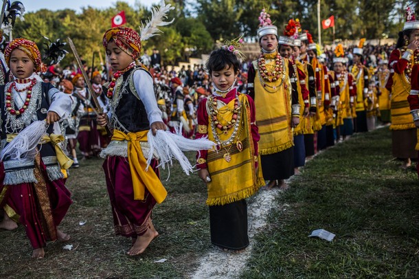 Шад Сук Мунсим фестиваль (Shad Suk Mynsiem Festival) в  Шиллонг, Мегхалая, 16 апреля 2012 года