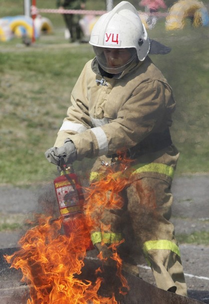Ежегодный конкурс спасателей и пожарных, Красноярск, 15 мая 2012 года/2270477_84 (419x610, 67Kb)