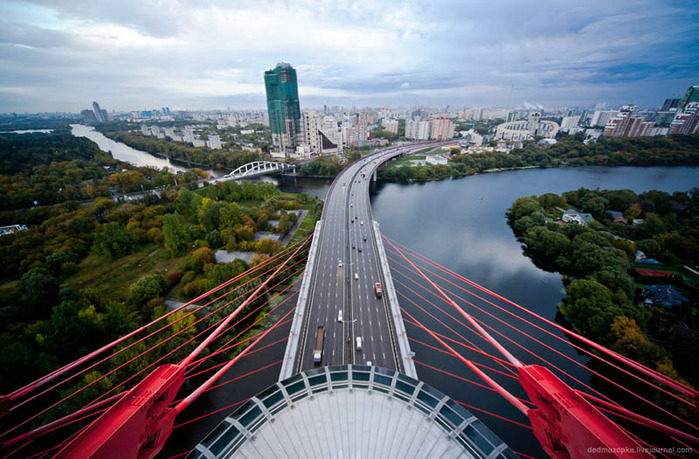 5. Bridge in Moscow, Russia (700x459, 149Kb)