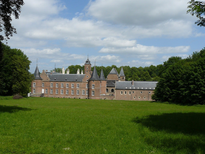 Замок Алден Биесен в Билзене - Das Schlo? in Alden Biesen 27618