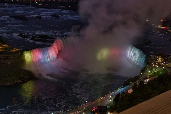 3925073_niagarafallslights6 (700x466, 83Kb)