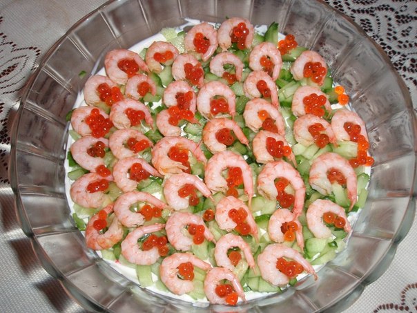 Украшения салатов для праздничного (83 фото)