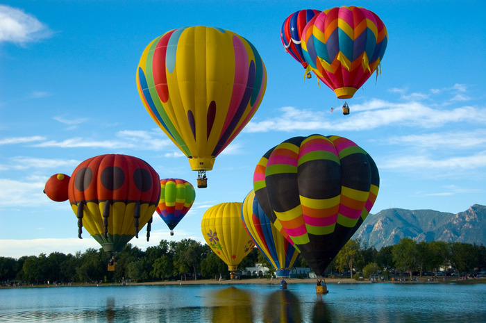 Colorado_Springs_Hot_Air_Balloon_Competition (700x465, 130Kb)