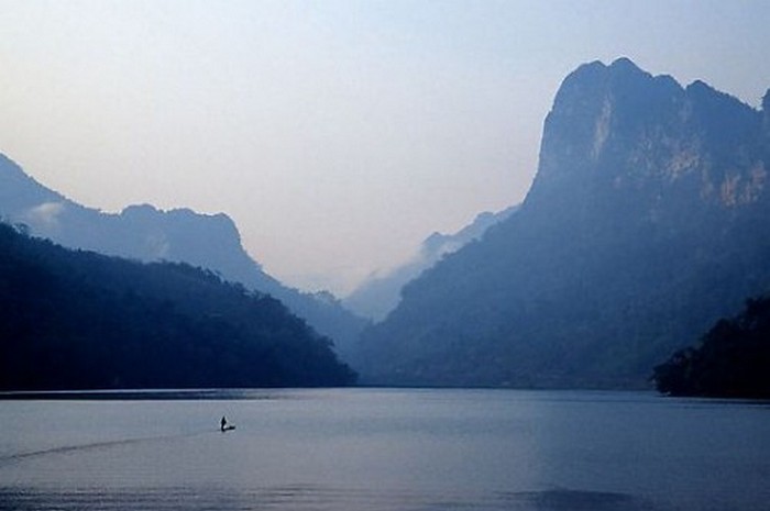 Достопримечательности Вьетнама - озера Ба Бе 15 (700x465, 38Kb)
