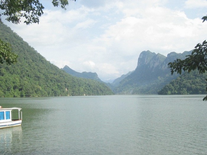 Достопримечательности Вьетнама - озера Ба Бе 17 (700x525, 81Kb)