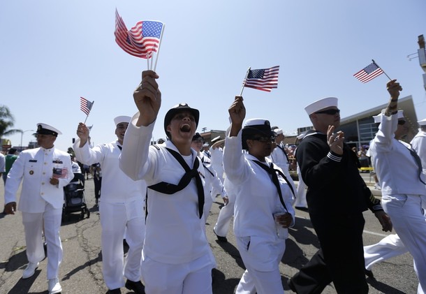 Гей-парад американских военнослужащих в Сан-Диего, 21 июля 2012 года/2270477_669 (610x421, 60Kb)