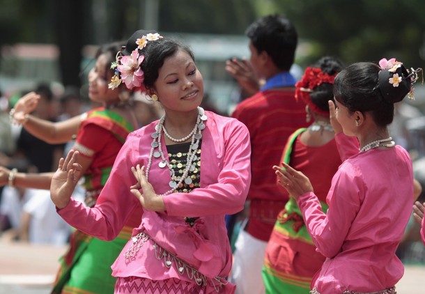 Торжества в Международный день коренных народов мира в Дакке, Бангладеш, 09 августа 2012 года.