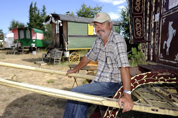 Музей 'Один век праздника прицепов' в Saint-Quentin-la-Poterie, Франция, 07 августа 2012 года