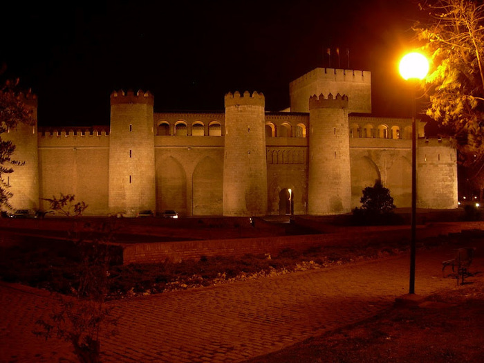 Замок Альхаферия (Castillo de Aljaferia) - жемчужинa испанского исламского наследия 51647